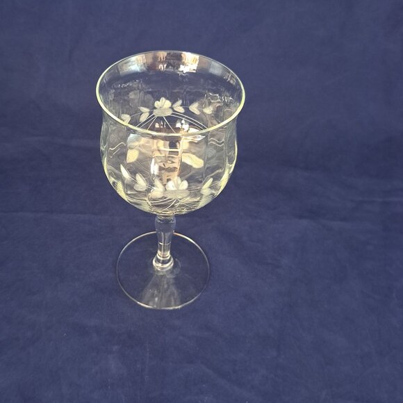 Vintage Etched Floral Clear Glass Goblet - Picture 4 of 10